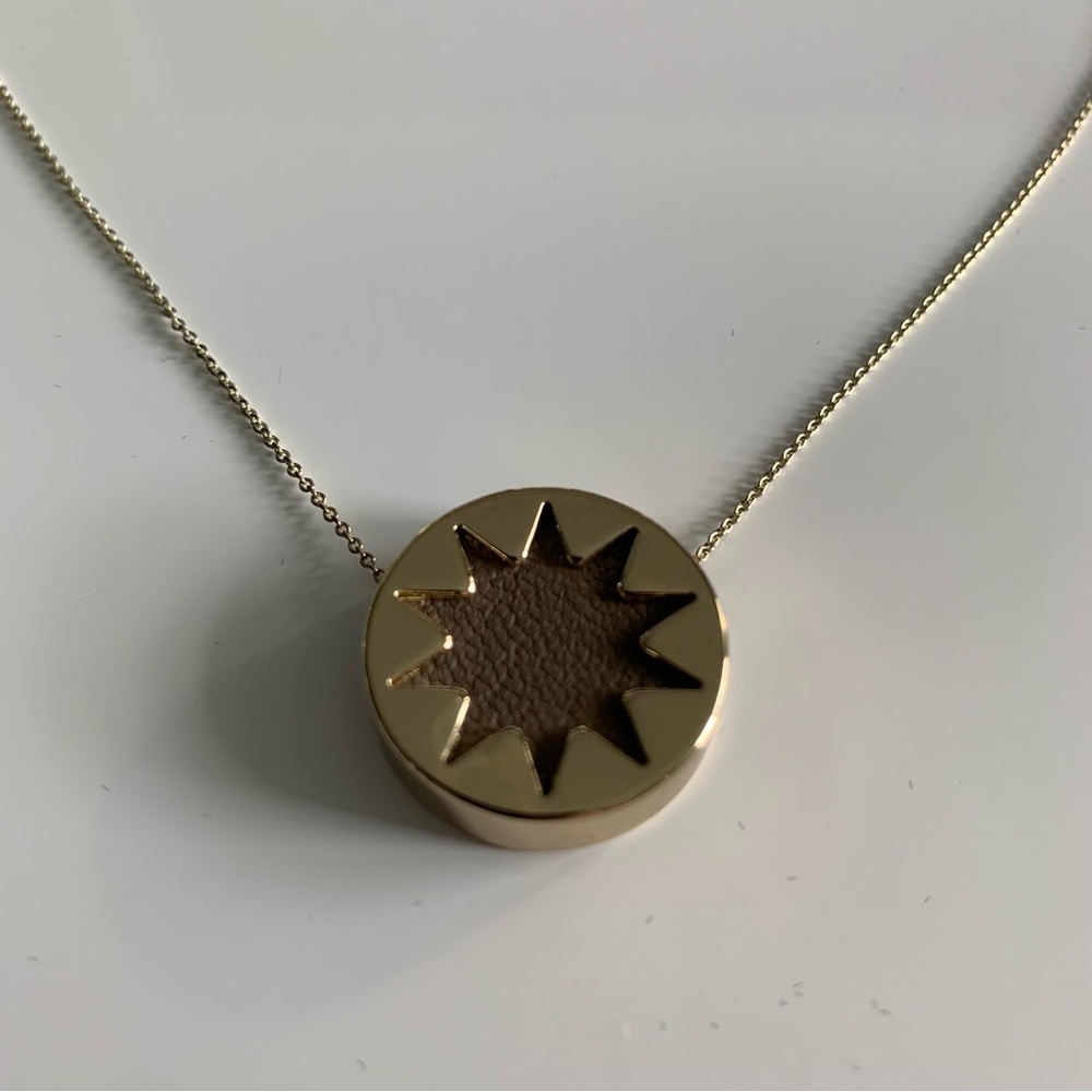 House of Harlow 1960 Gold & Brown Mini Sunburst Pendant Necklace